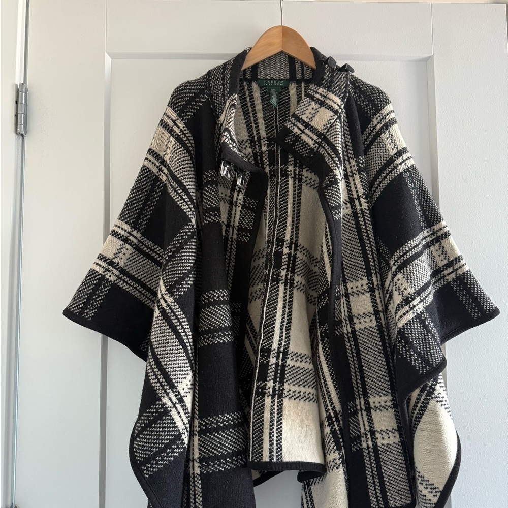 RARE. Lauren Ralph Lauren Plaid Lambs Wool Coat and Cape- Black and Ivory.